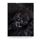 裾プリーツと花モチーフが上品な大人可愛いスウェット レディース ファッション | Sawa a la mode | 詳細画像5