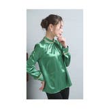 艶やかグリーンの上品サテンシャツブラウス レディース ファッション | Sawa a la mode | 詳細画像3 