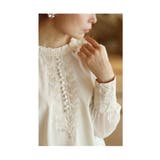 気品溢れる刺繍が目を惹くシフォンシャツブラウス レディース ファッション | Sawa a la mode | 詳細画像9 