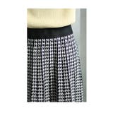 クラシカルな千鳥格子柄ニットプリーツスカート レディース ファッション | Sawa a la mode | 詳細画像9