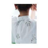 ナチュラルな花刺繍が舞うレース襟コットンブラウス レディース ファッション | Sawa a la mode | 詳細画像6