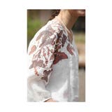 滲み描く花々と蝶のナチュラルなリネンシャツブラウス レディース ファッション | Sawa a la mode | 詳細画像10