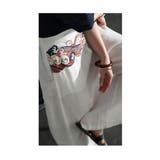 日本画モチーフの斬新さ刺繍ポイントワイドパンツ レディース ファッション | Sawa a la mode | 詳細画像3