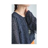 流れる華やかフリル袖のシアーブラウス レディース ファッション | Sawa a la mode | 詳細画像15 