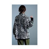 モノトーンで着映えるゼブラ柄ニット レディース ファッション | Sawa a la mode | 詳細画像18