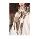 四葉の葉が浮かび上がるふわふわチェックストール レディース ファッション | Sawa a la mode | 詳細画像17