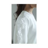 パールを纏ったフリルが流れるトレーナートップス レディース ファッション | Sawa a la mode | 詳細画像16