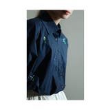 キャッチーな刺繍でリズムを加える長袖シャツ レディース ファッション | Sawa a la mode | 詳細画像16