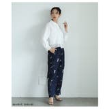 大人のこなれたお洒落を愉しむレース切替エンボスデザインショートブラウス | Sawa a la mode | 詳細画像4