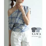 こなれる着こなしで大人の色気を演出するチェック柄ワンショルダーカットソー | Sawa a la mode | 詳細画像1