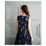 大人の可愛さ引き立つウエストカーブ切り替えのフラワーロングワンピース レディース | Sawa a la mode | 詳細画像9