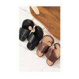 足元にモードなアクセントを与えるメタルトングフラットサンダル レディース | Sawa a la mode | 詳細画像20