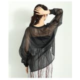 旬な着こなしで大人の肌見せ叶うシアーロングスリーブカットソー レディース ファッ… | Sawa a la mode | 詳細画像19 