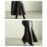 動きに差がつくアシンメトリーフェイクレザーフレアスカート レディース ファッション | Sawa a la mode | 詳細画像5 