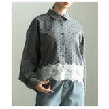 クラシカルに映えるフロッキードット裾レースシャツ レディース トップス | Sawa a la mode | 詳細画像8