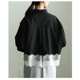クラシカルに映えるフロッキードット裾レースシャツ レディース トップス | Sawa a la mode | 詳細画像16