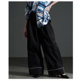 ブラック | ラフなのに綺麗に纏まるパイピングラインツイルタックワイドパンツ レディース ファ… | Sawa a la mode