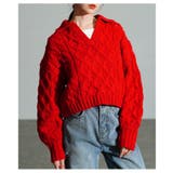 レッド | 季節の着こなしを纏うケーブル編みスキッパーニットセーター レディース ファッション | Sawa a la mode