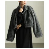 グレー | リッチな存在感を与えるフェイクファーショート丈ジャケット レディース ファッション | Sawa a la mode