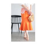 オレンジ | 上品に揺らめく大人の「主役映え」マーメイドスカート レディース ファッション | Sawa a la mode