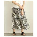 ブラック | エキゾチックに華やぐフラワープリントティアードスカート レディース ファッション | Sawa a la mode