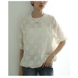ホワイト | デイジーフラワー柄ワッシャー風半袖プルオーバー レディース ファッション | Sawa a la mode