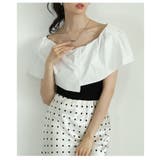 ブラック×ホワイト | ランクアップする品の良さを纏うオフショルダー風異素材ケープトップス レディース … | Sawa a la mode