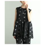 ブラック | 華やかさと品を兼ね備えたミニフラワー刺繍のペプラムトップス レディース ファッシ… | Sawa a la mode