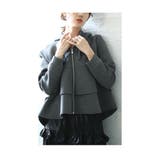 グレー | 波打つドレープを描くティアードフリルダンボールパーカー レディース ファッション | Sawa a la mode