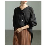 ブラック | 大人の抜け感纏うVネックフィッシュテールシアーブラウス レディース ファッション | Sawa a la mode