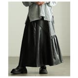 ブラック | 動きに差がつくアシンメトリーフェイクレザーフレアスカート レディース ファッション | Sawa a la mode