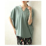 モスグリーン | リラクシーな抜け感纏うキーネックドルマンカットソー レディース ファッション | Sawa a la mode