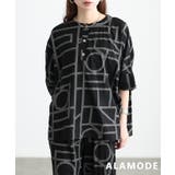 ブラック | 存在感で差がつく幾何学プリントシャツトップス レディース トップス | Sawa a la mode
