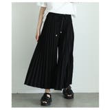 ブラック | スカート見えで品良く広がるプリーツガウチョパンツ レディース ファッション | Sawa a la mode