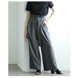 グレー | 視線を奪う美シルエットなベルト付タックパンツ レディース ファッション | Sawa a la mode