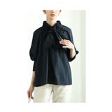 ネイビー | 1枚で華やかに決まるフリル襟ボウタイギャザーブラウス レディース ファッション | Sawa a la mode
