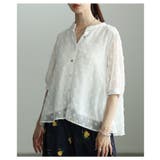 ホワイト | 立体感で魅せる立体ドットふんわりスリーブシアーブラウス レディース ファッション | Sawa a la mode