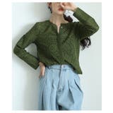 カーキ | 刺繍で描いたエアリーな風合いを纏うコットンブラウス レディース ファッション | Sawa a la mode