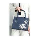 ネイビー | オン オフ使える大人の美麗花刺繍バッグ レディース | Sawa a la mode