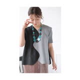 ブラック | 波打つバイカラーに惚れるプリーツプルオーバートップス レディース ファッション | Sawa a la mode