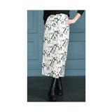ホワイト | モノトーンでより大人にブラシ模様スカート レディース ファッション | Sawa a la mode