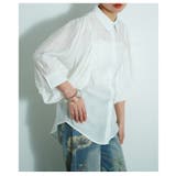 ホワイト | シルエットで魅せるボリューム袖ブラウス レディース ファッション | Sawa a la mode