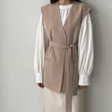ダークベージュ | Louere ノーカラーVネックベルト付きベスト | Louere