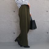 カーキ | カジュアルでも、キレイめでも上品で大人っぽくキマる!センターシームセミワイドパン… | aquagarage