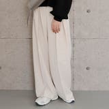 アイボリー | きちんと感がありながらもリラクシーな雰囲気を兼ね備えているタックワイドパンツ | aquagarage