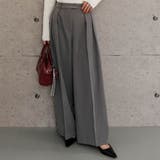 グレー | きちんと感がありながらもリラクシーな雰囲気を兼ね備えているタックワイドパンツ | aquagarage