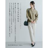 フロントの飾りボタンが上品で大人っぽいキーネックブラウス オフィスカジュアル | aquagarage | 詳細画像5