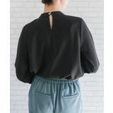 上品な印象のチャーム付きボウタイブラウス | aquagarage | 詳細画像10