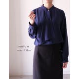 凛とした印象と甘さのバランスが絶妙なスカーフタイブラウス オフィスカジュアル | aquagarage | 詳細画像20 