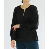 ネックレスいらずの華やかなデザイン♪キーネックパールボタンブラウス | aquagarage | 詳細画像11 